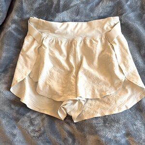 Lululemon Fast and Free High Rise Shorts - Size 4